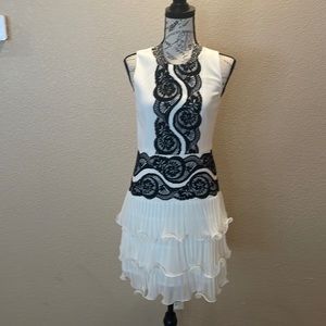 Black & Cream BCBG MAX AZRIA Ruffle Dress SZ 4
